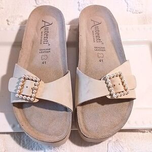 Autenti ⚜️ Leather Sandal W/Pearl Embellished Buckle⚜️Euro 41  9.5 Made in Spain